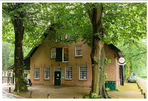 Klik op foto voor menukaart tarieven ivm frisdrankje, koffie of thee met koek onderweg.